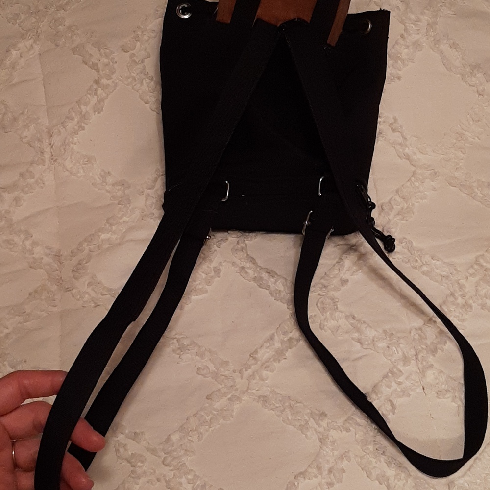 1990s erra mini backpack in black - Picture 10 of 11